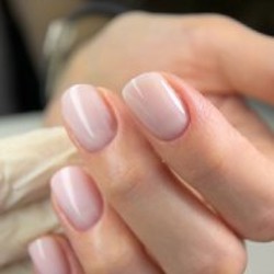 Маникюр и педикюр - фото 3