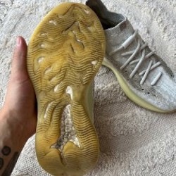 Кроссовки Adidas Yeezy Boost 380 'Calcite Glow' - фото 4