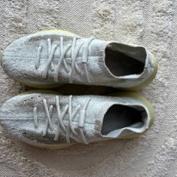 Кроссовки Adidas Yeezy Boost 380 'Calcite Glow' - фото 6
