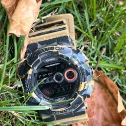 Casio G-shock watch - фото 2