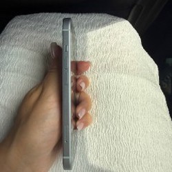 IPhone 15 - фото 4