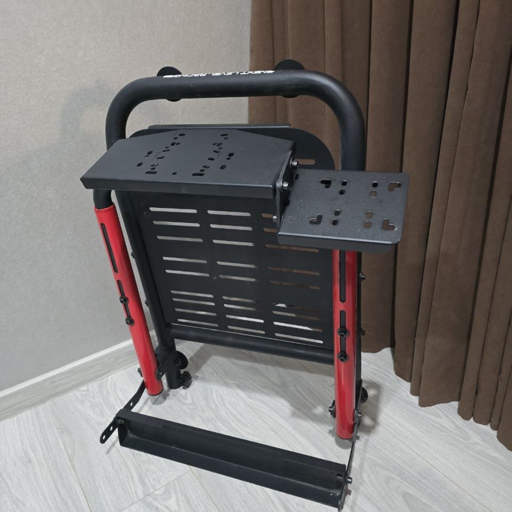 Стойка для игрового руля