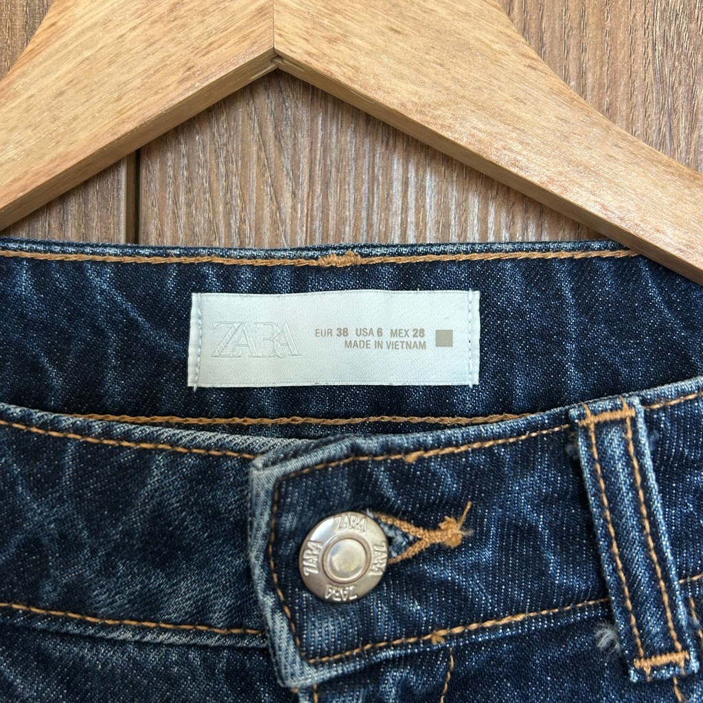 Джинсы Zara