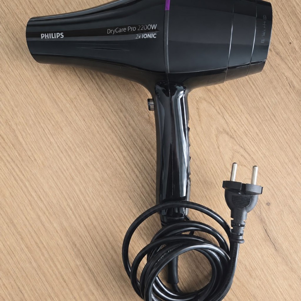 Фен Philips DryCare Pro