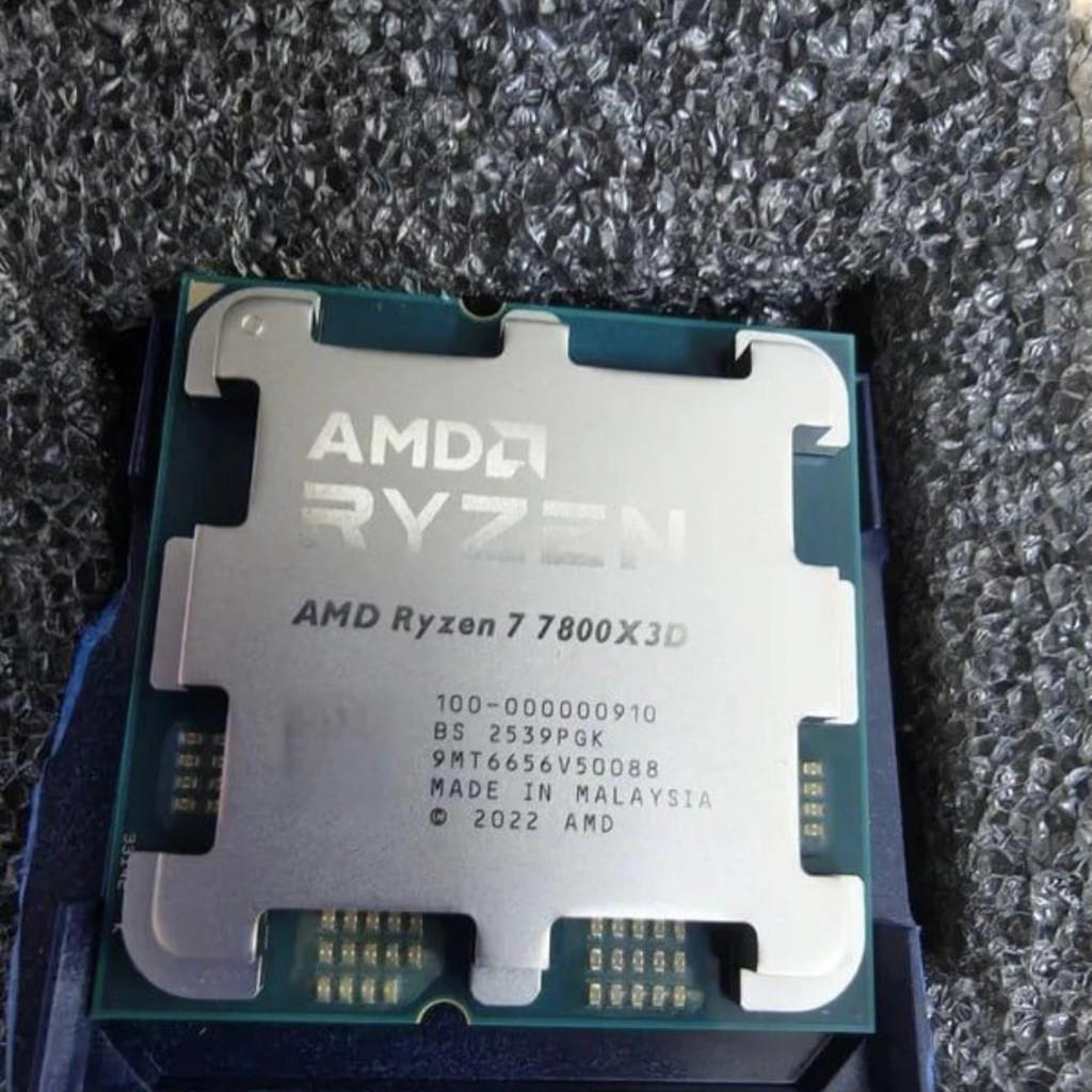 AMD Ryzen 7 7800X3D