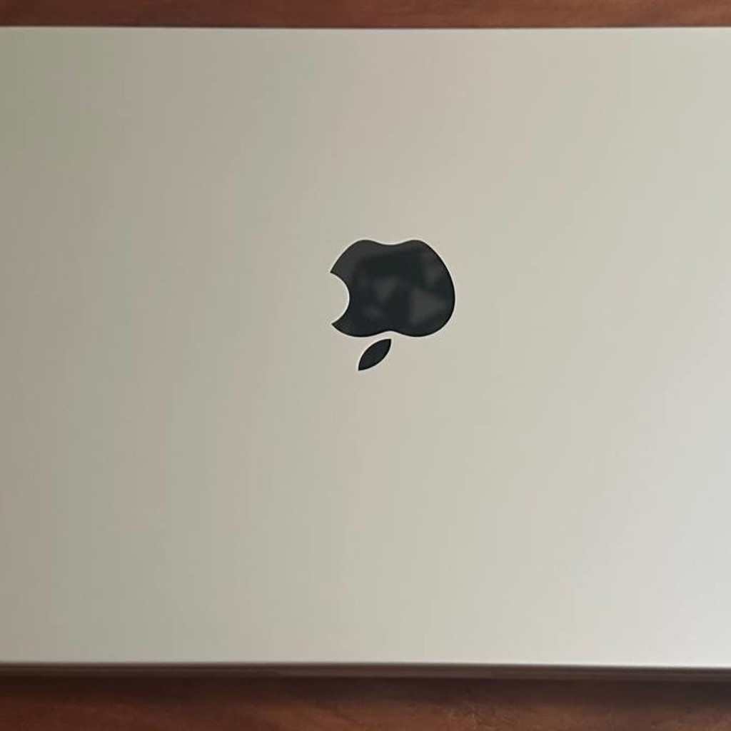 MacBook Pro 14” M3 Pro Silver