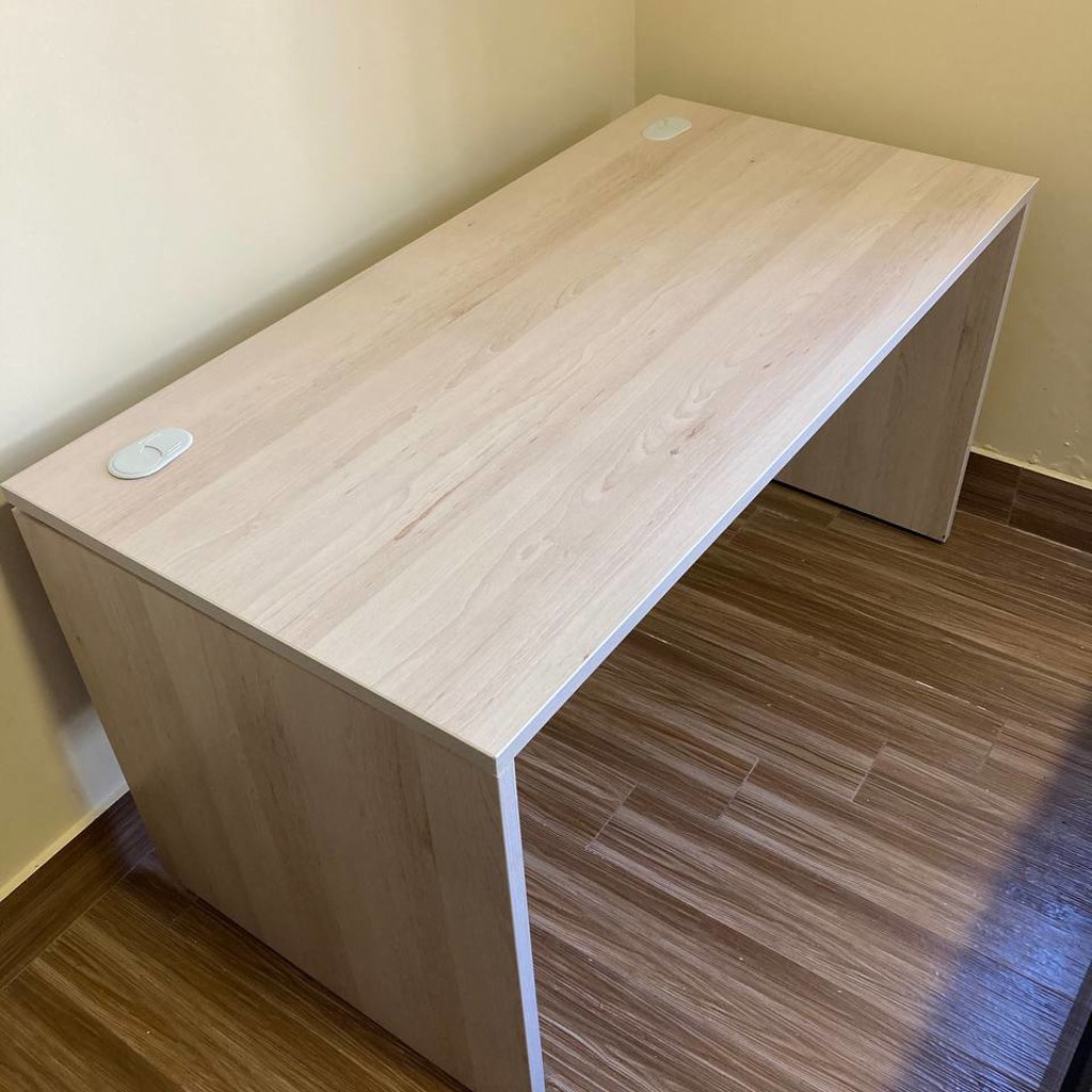 Стол