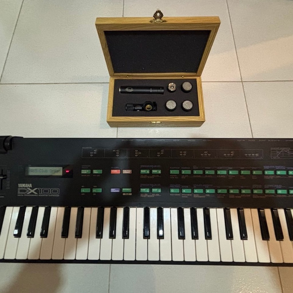 Синтезатор Yamaha DX100
