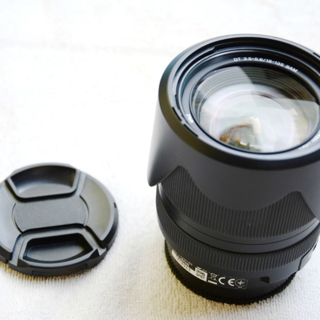 SONY DT 18-135mm F3.5-5.6 SAM SAL18135
