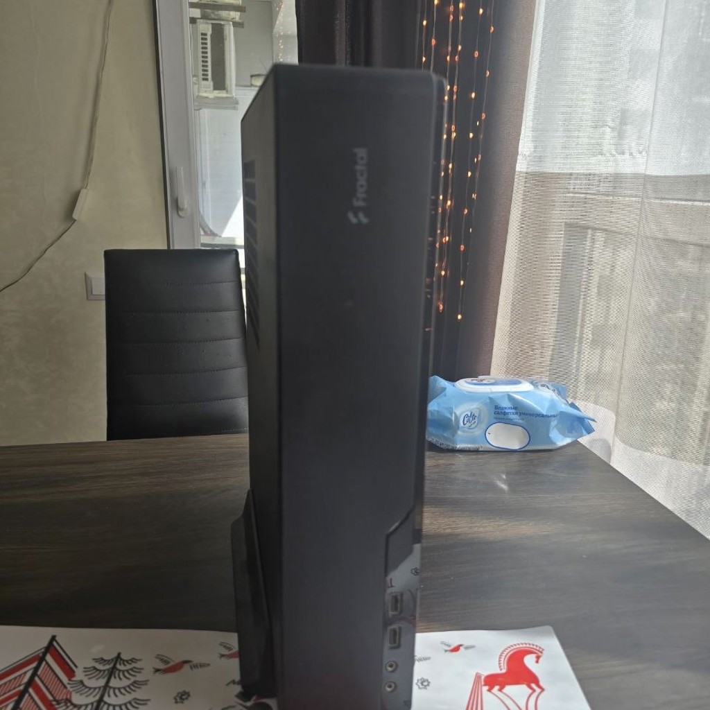 Fractal Design Node 202