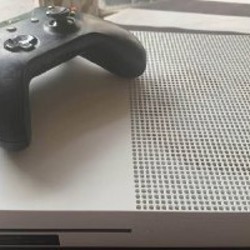 Xbox One S 500 ГБ - фото 2