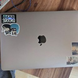 MacBook Pro - фото 2