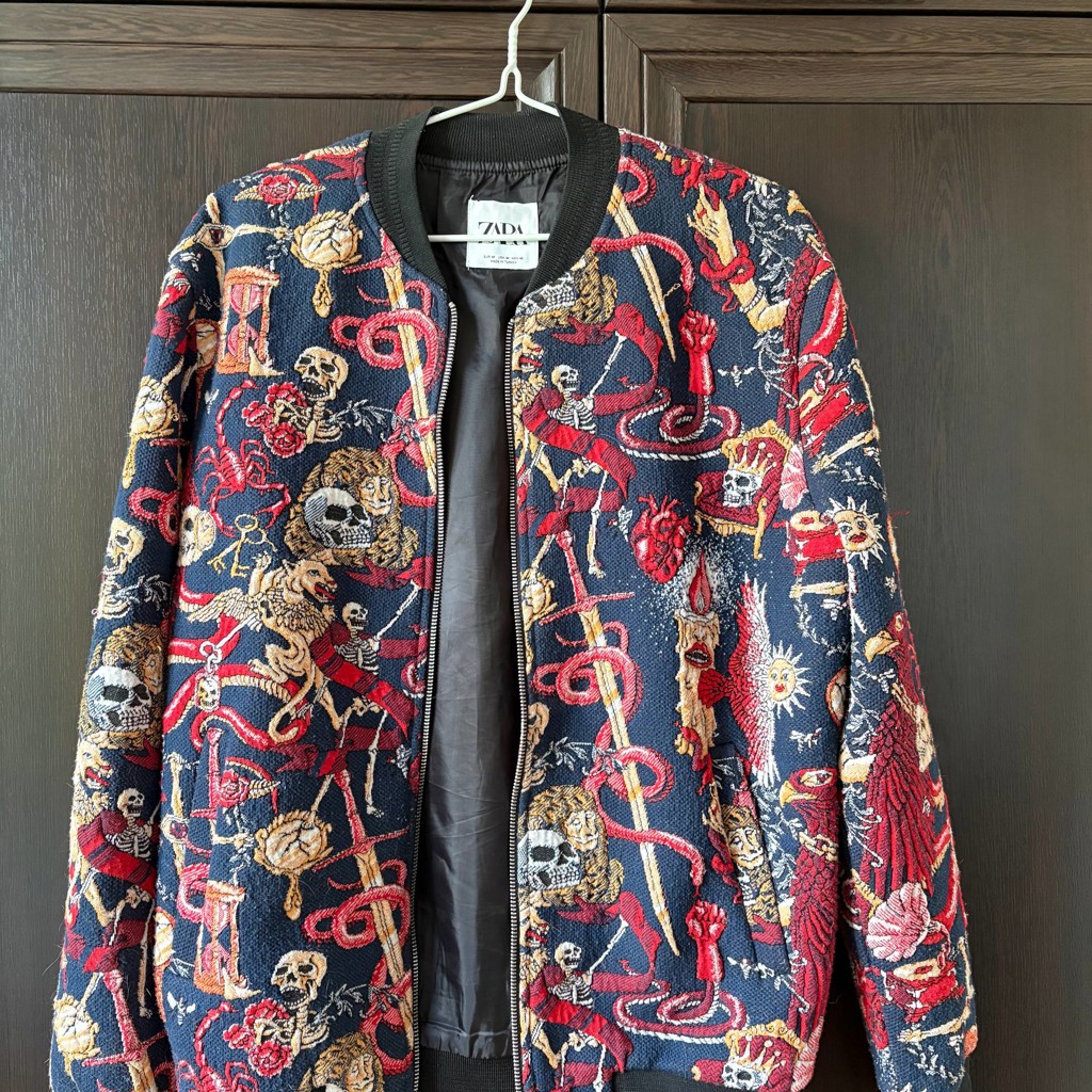 Бомбер Zara