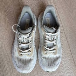 Hoka Arahi 7 - фото 3