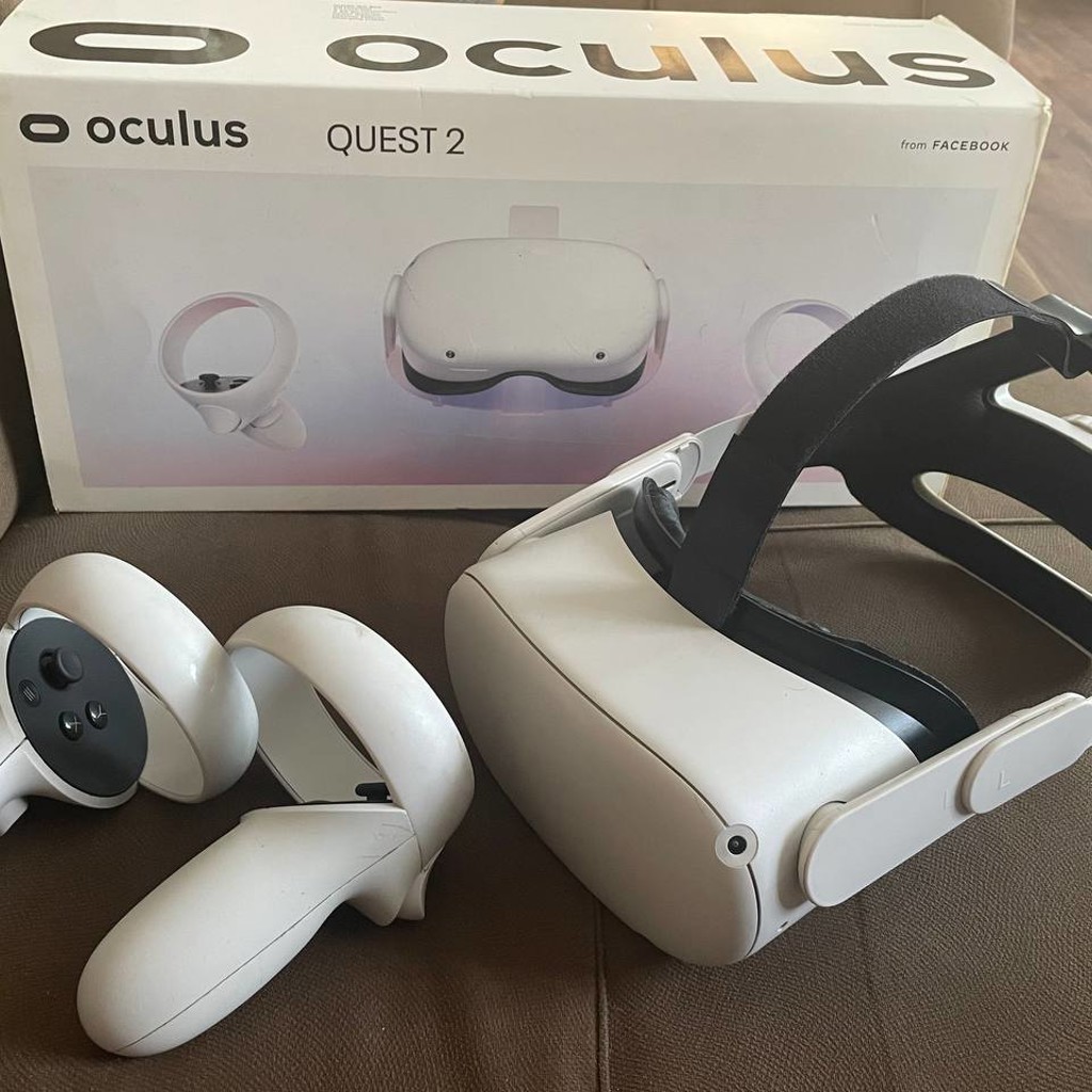 Шлем Oculus Quest 2