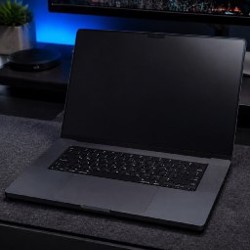 MacBook Pro 16″ M3 Max - фото 3