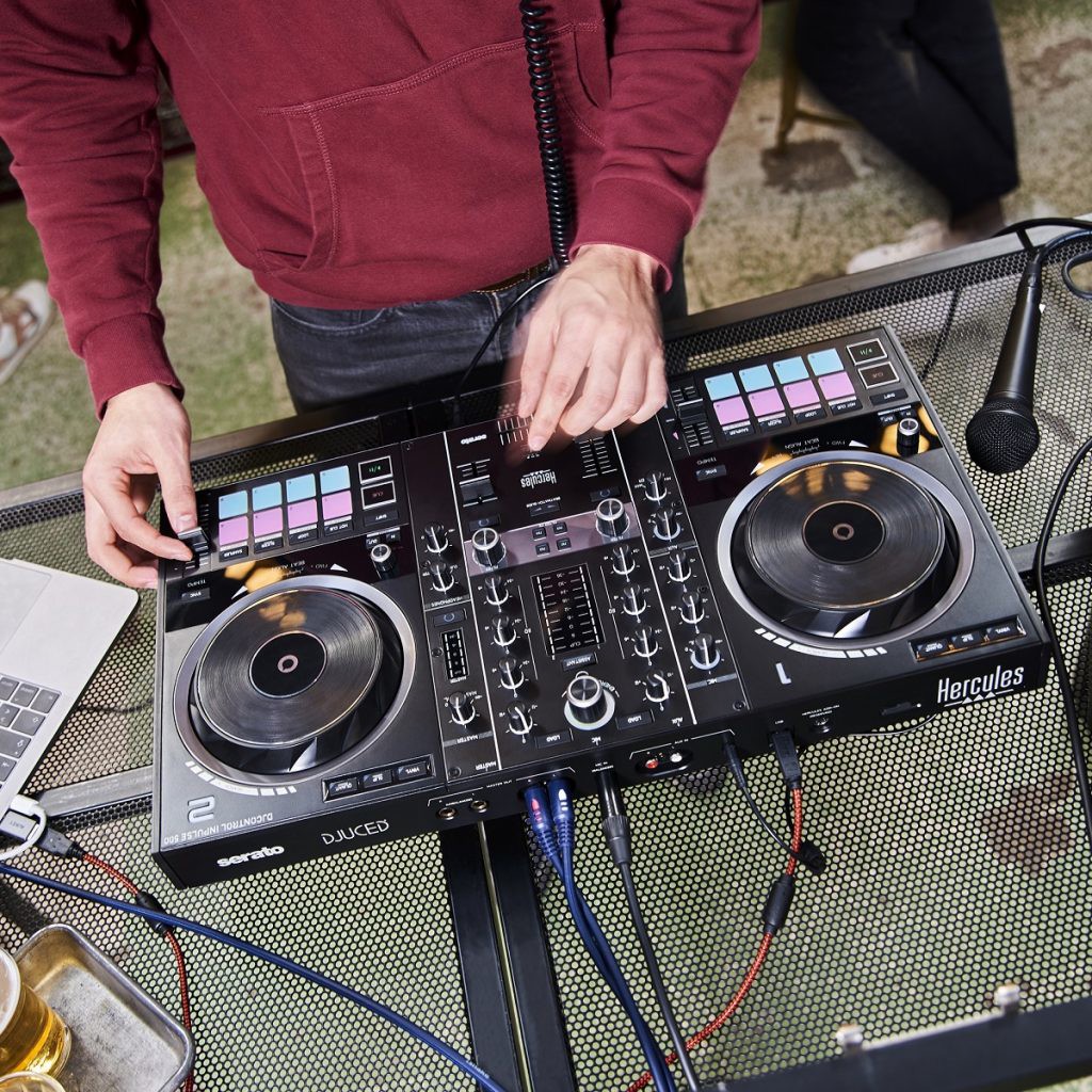 DJ контроллер Hercules DJControl Inpulse 500
