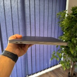 Macbook Pro 2018 - фото 5