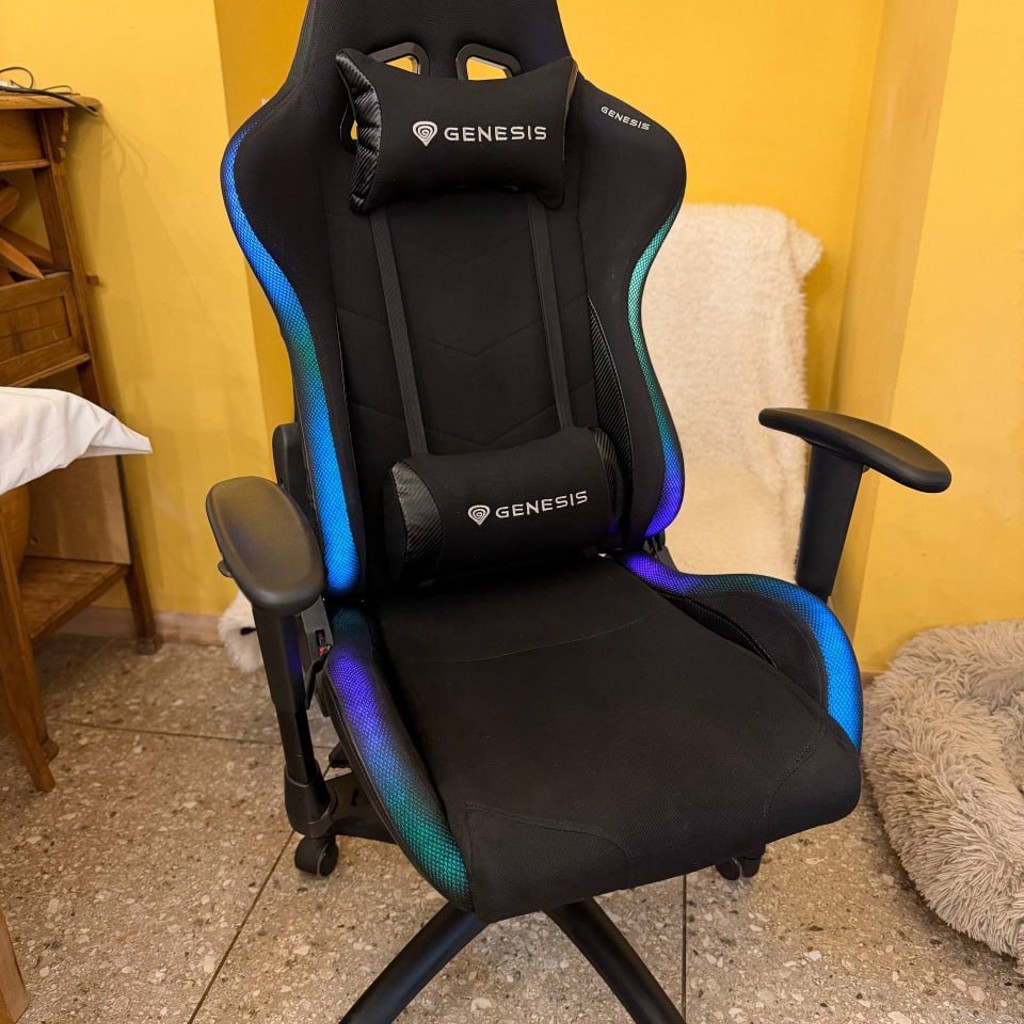 Компьютерное кресло игровое