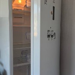Холодильник Indesit DF 5180 - фото 3