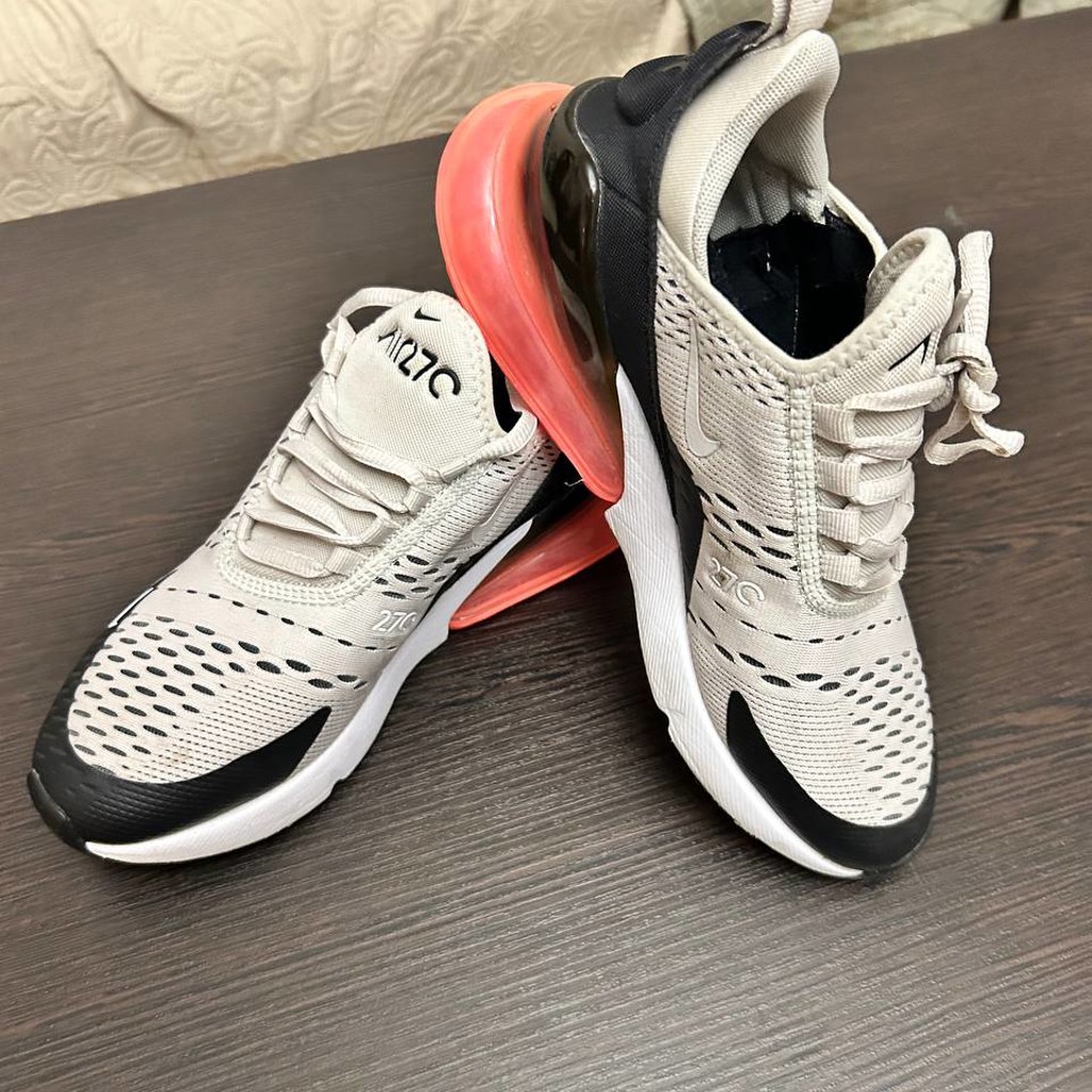 Кроссовки Nike
