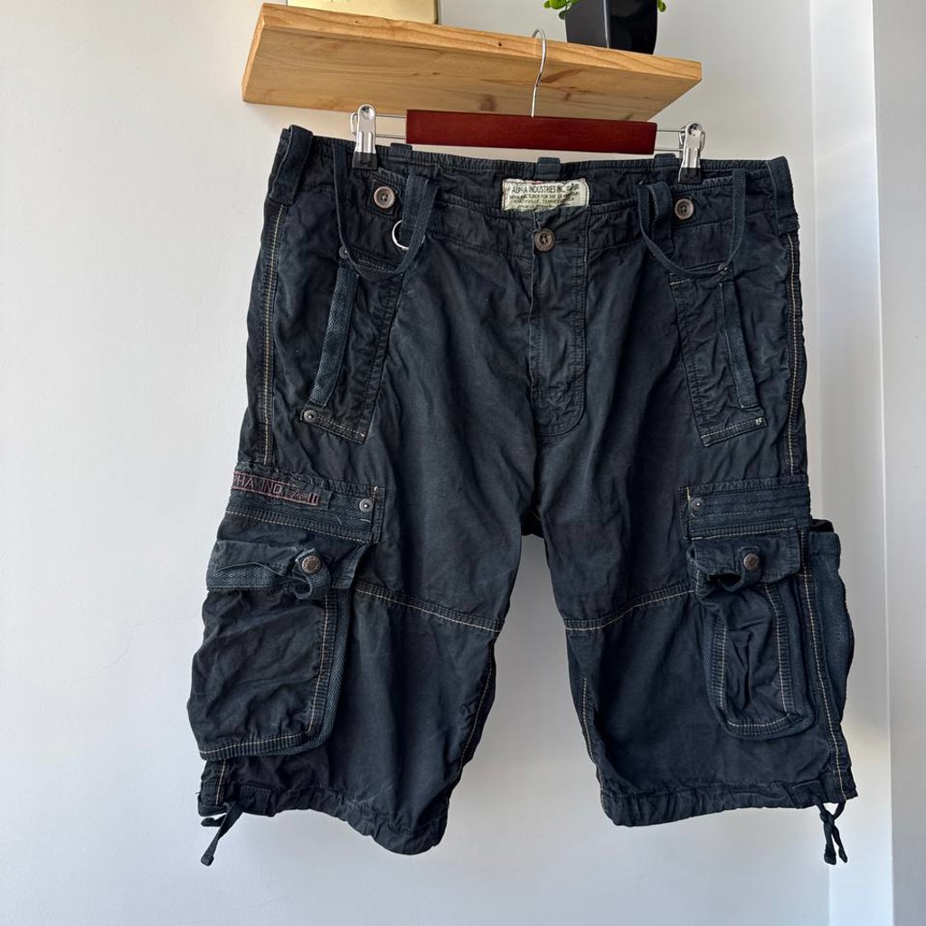Шорты Alpha Industries