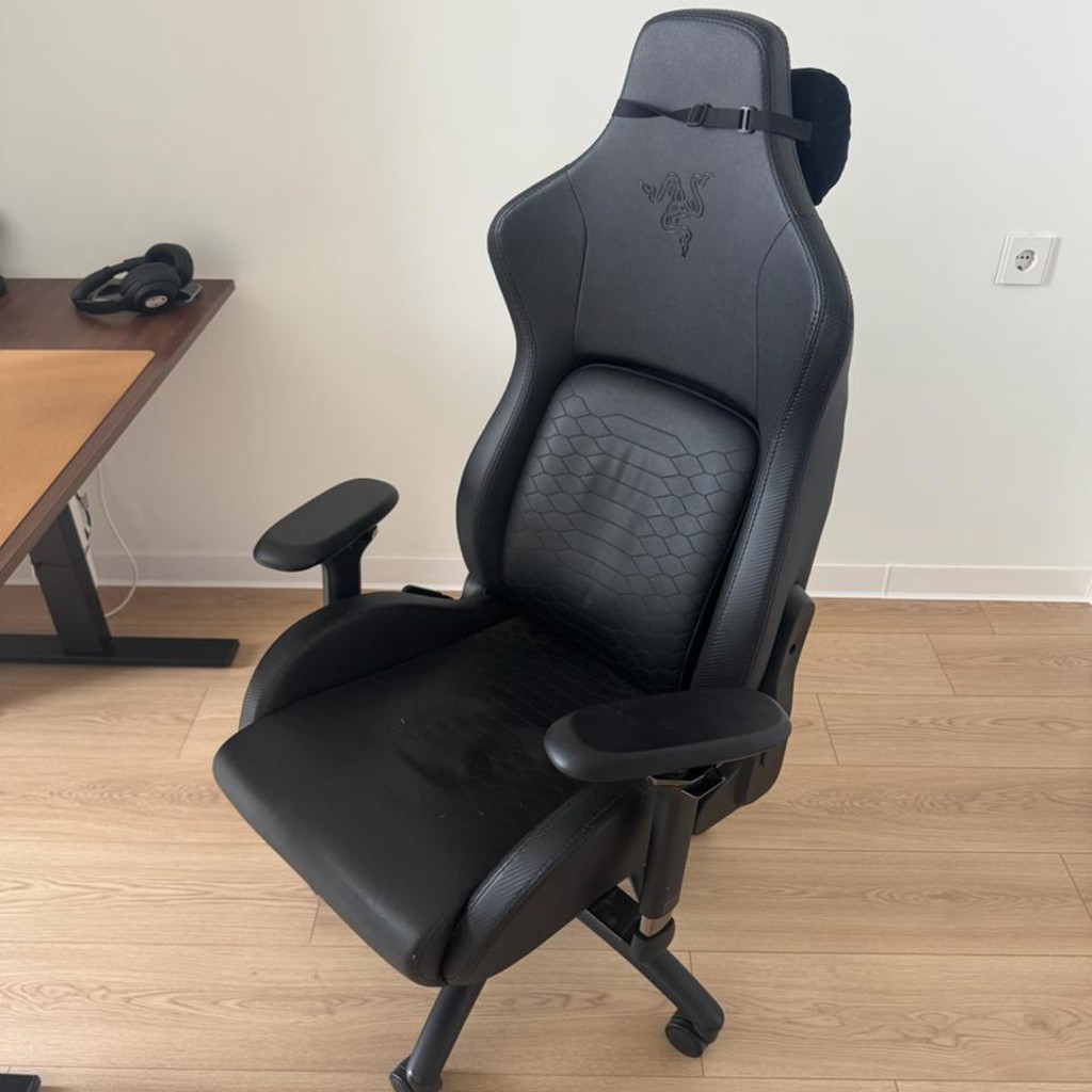Кресло Razer Iskur V2 Black