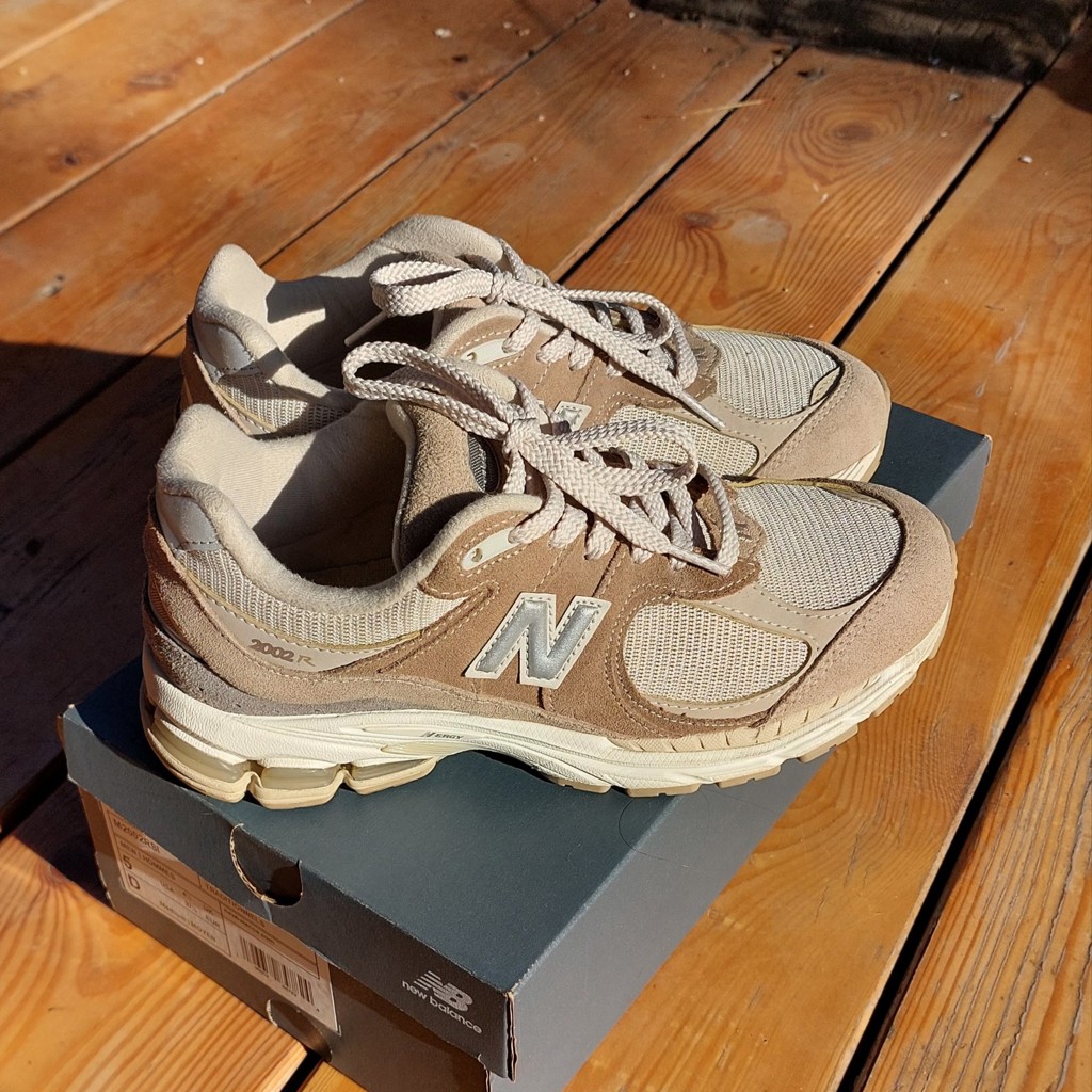 Кроссовки New Balance 2002R