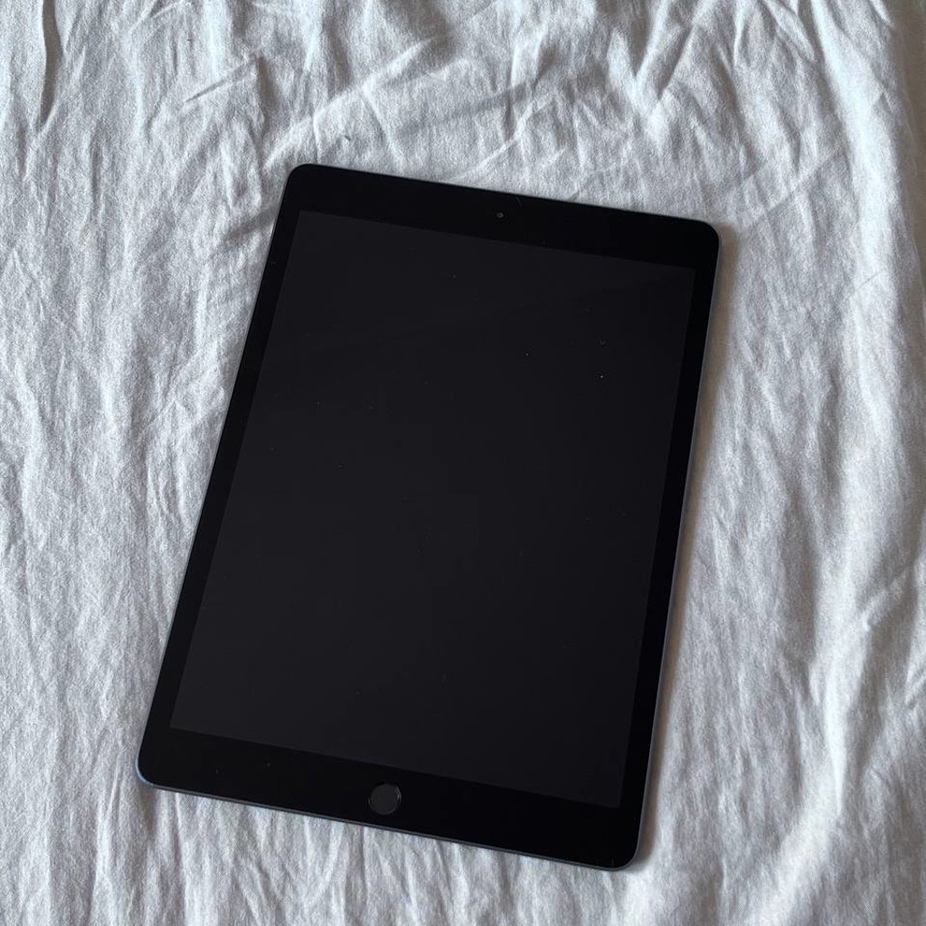 Apple iPad 7th Generation 32 GB