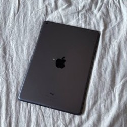 Apple iPad 7th Generation 32 GB - фото 3