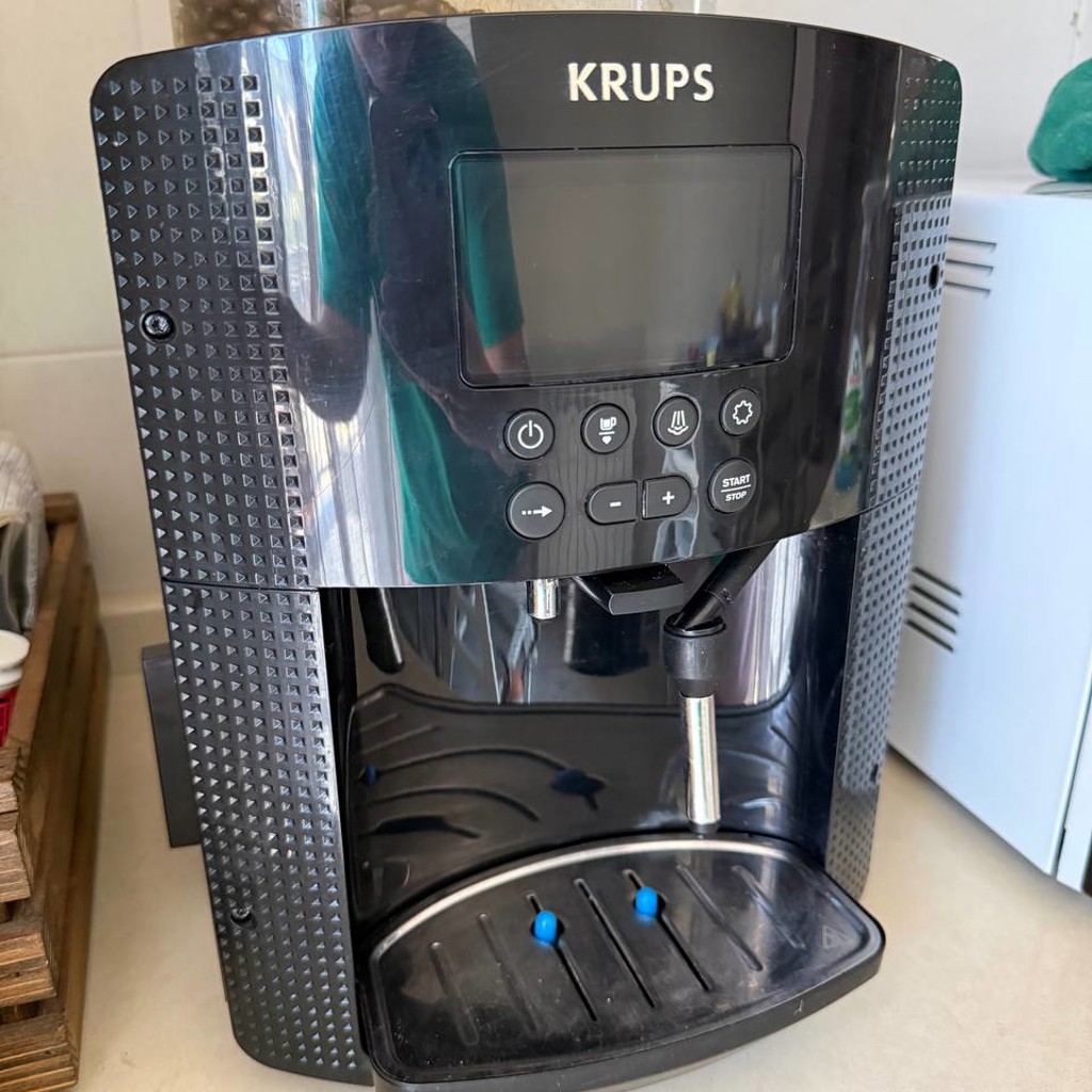 Кофемашина Krups EA81
