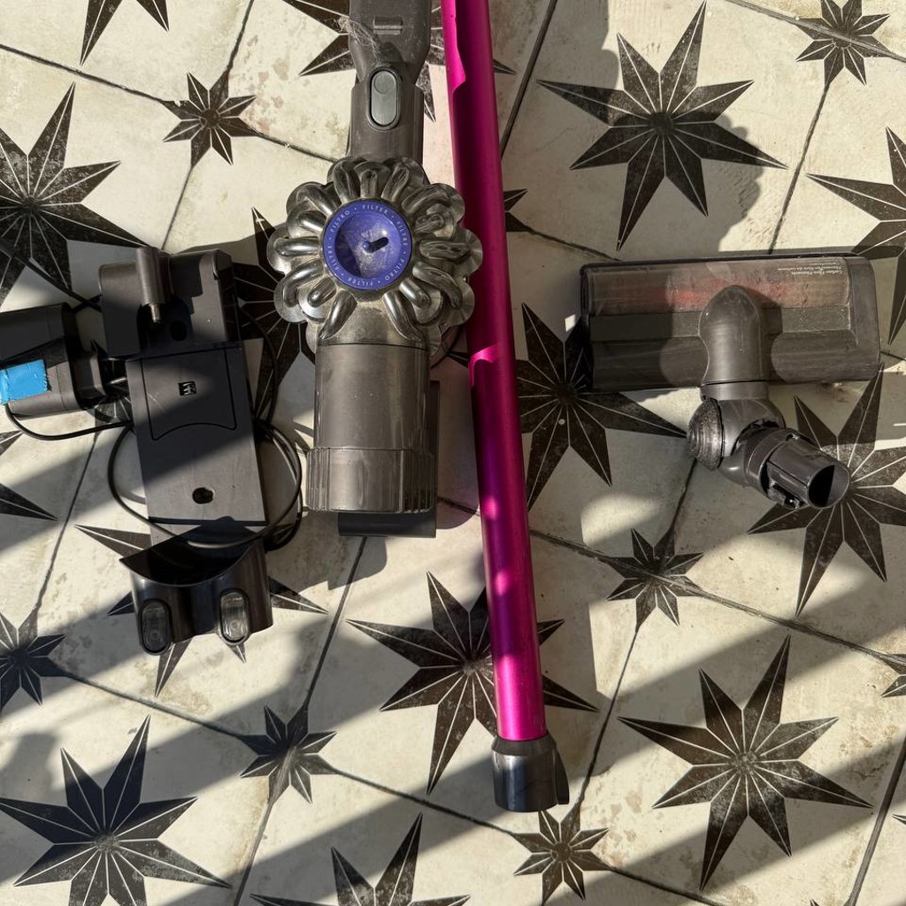 Dyson dc62