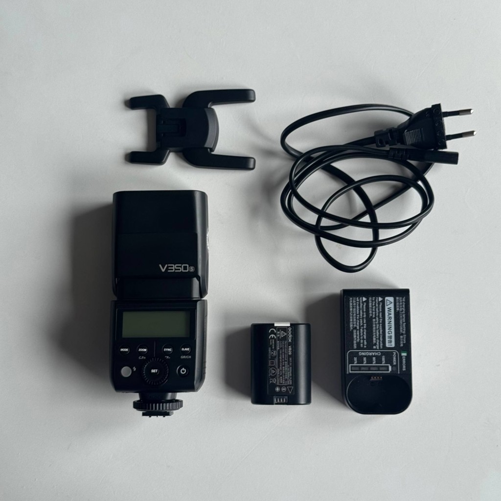 Вспышка Godox V350S