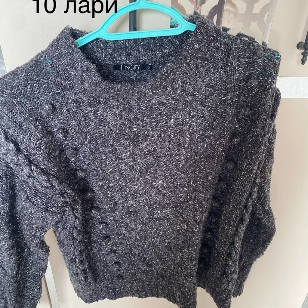 Женская одежда и обувь