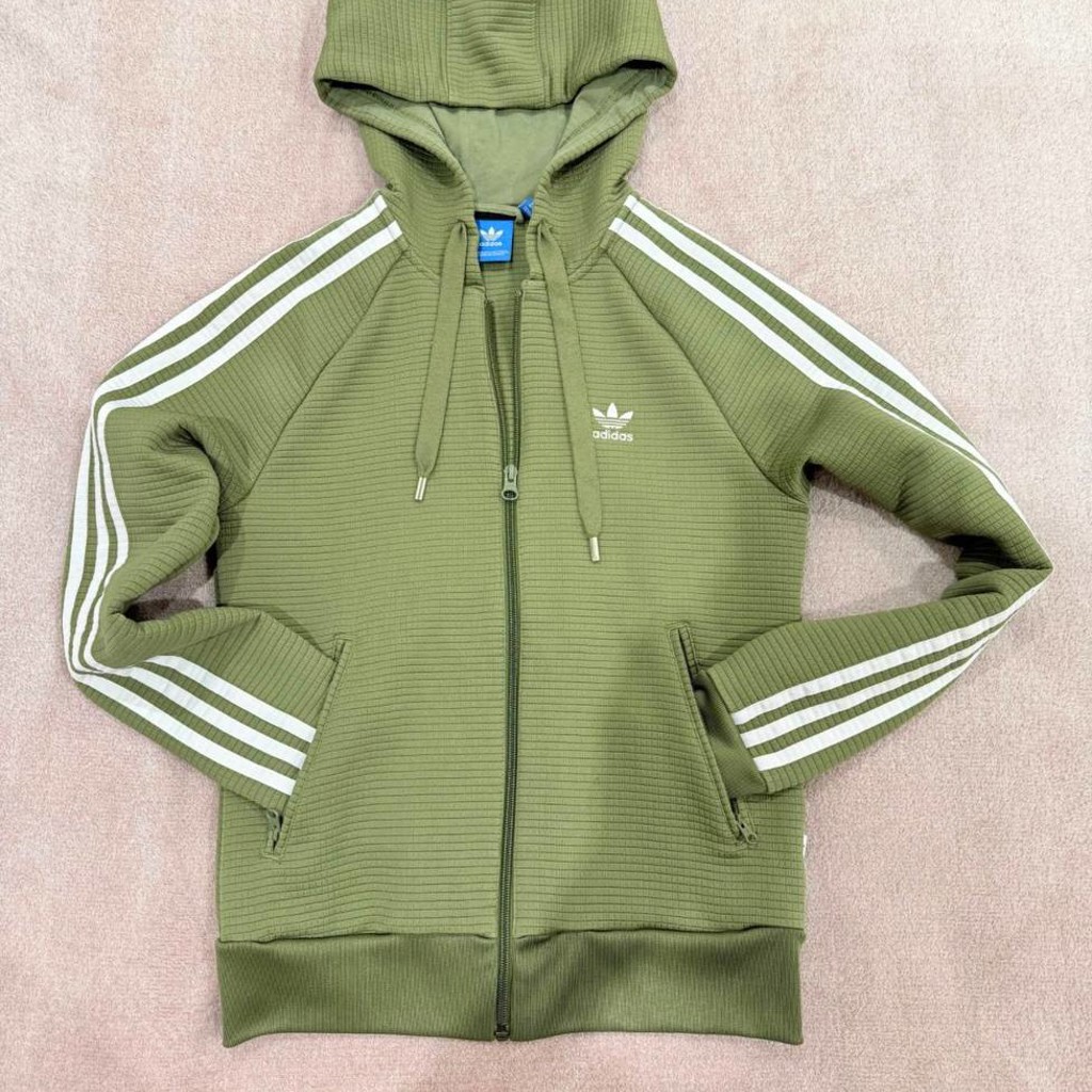 Ветровка Adidas