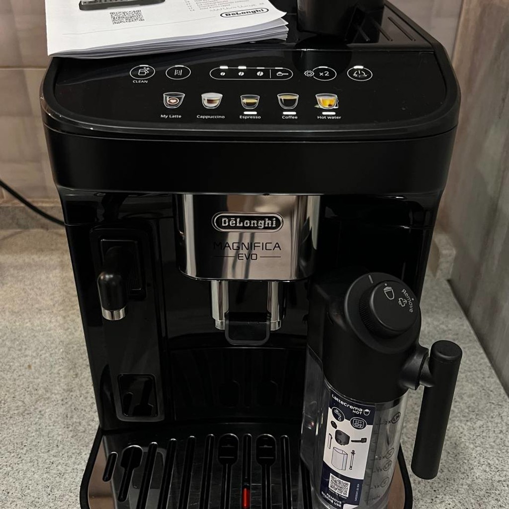 Кофейный аппарат De’Longhi Magnifica Evo