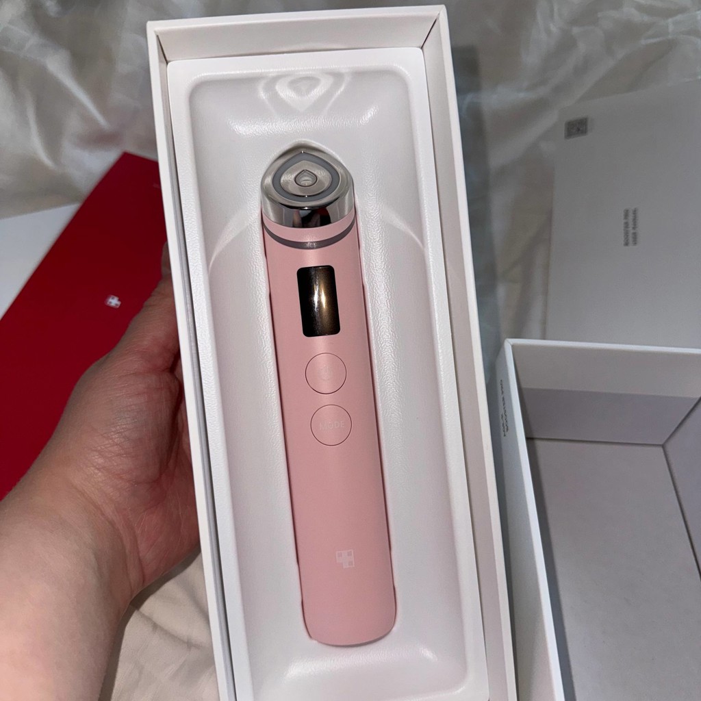 Medicube booster pro 6 in 1