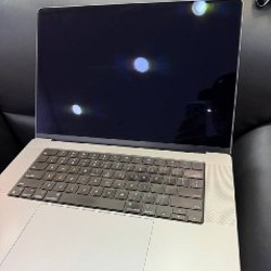 MacBook Pro M1 Max - фото 2