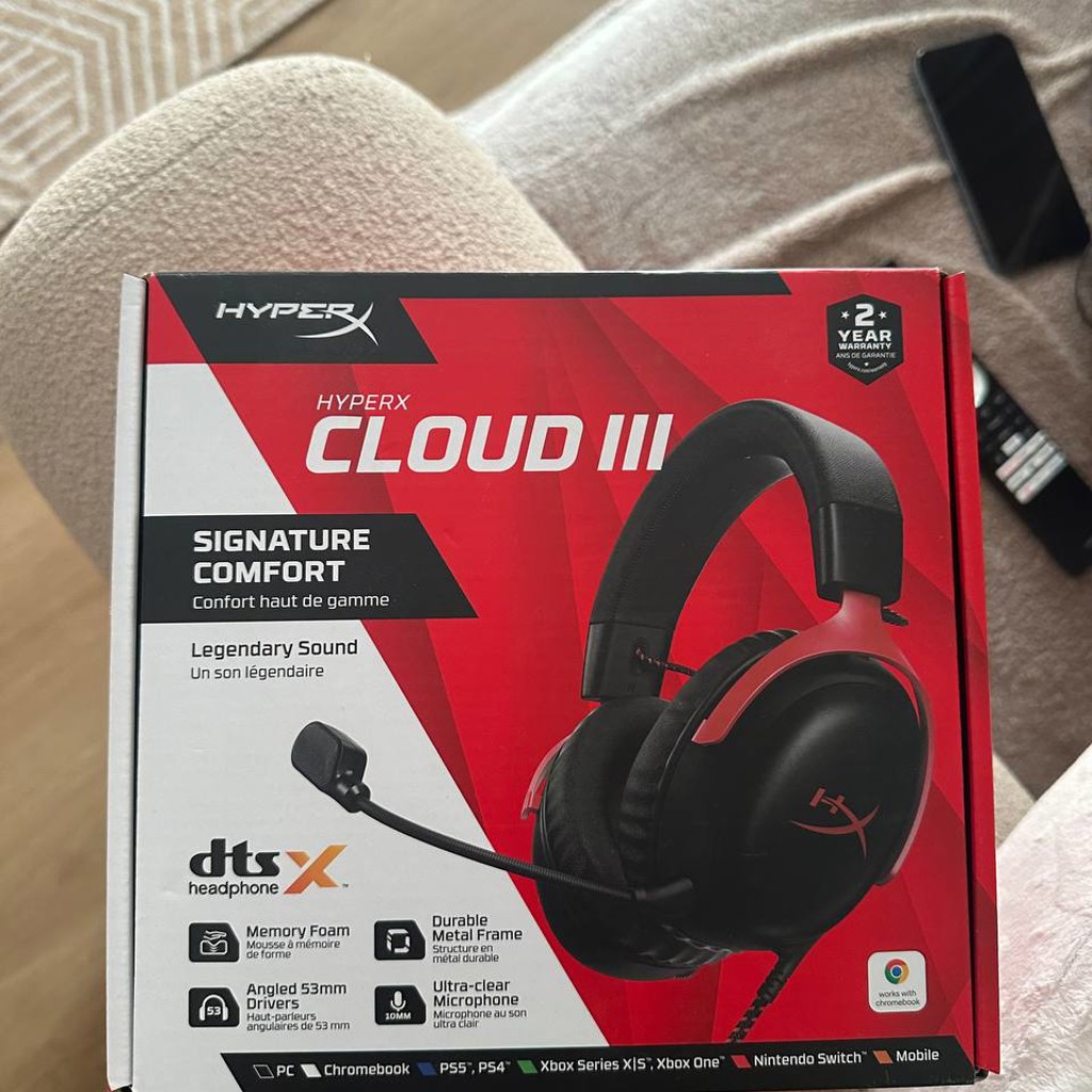 Игровые наушники HyperX Cloud III