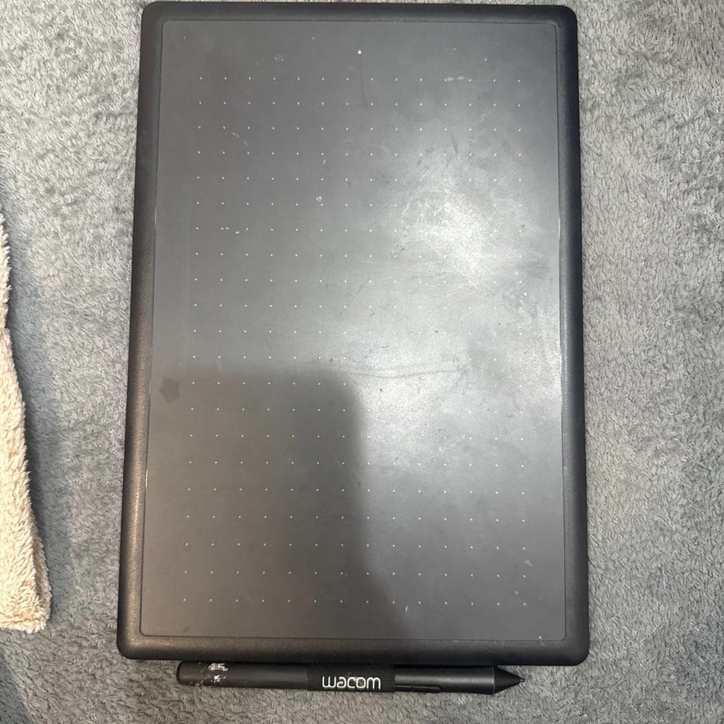Графический планшет One by Wacom (Medium)