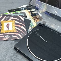Проигрыватель Audio-Technica AT-LP60X - фото 1