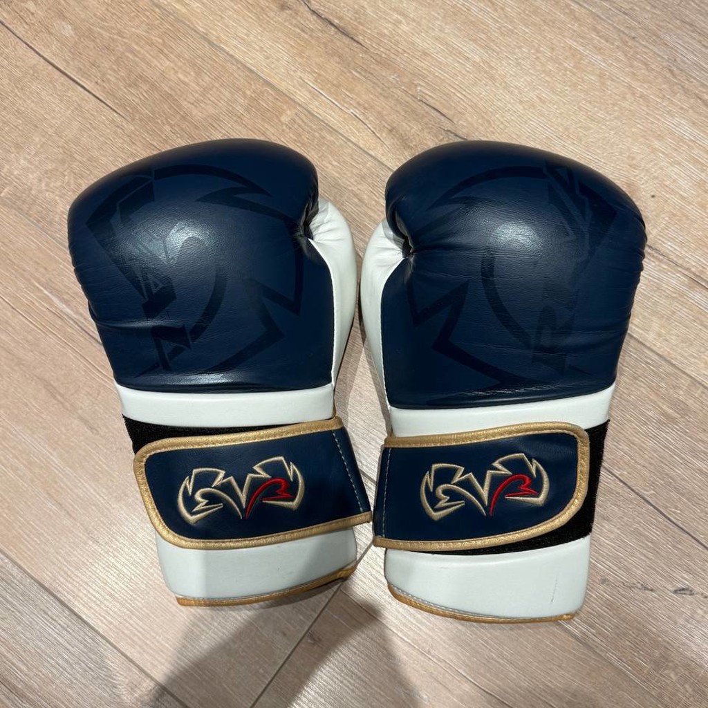 Боксерские перчатки rival 14oz