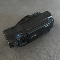 Видеокамера 4К Sony FDR Camcorder AX100 - фото 3