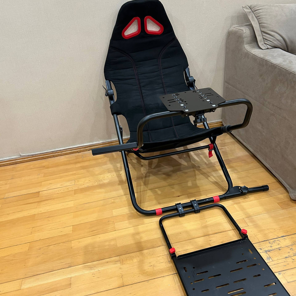 Игровое кресло для симрейсинга