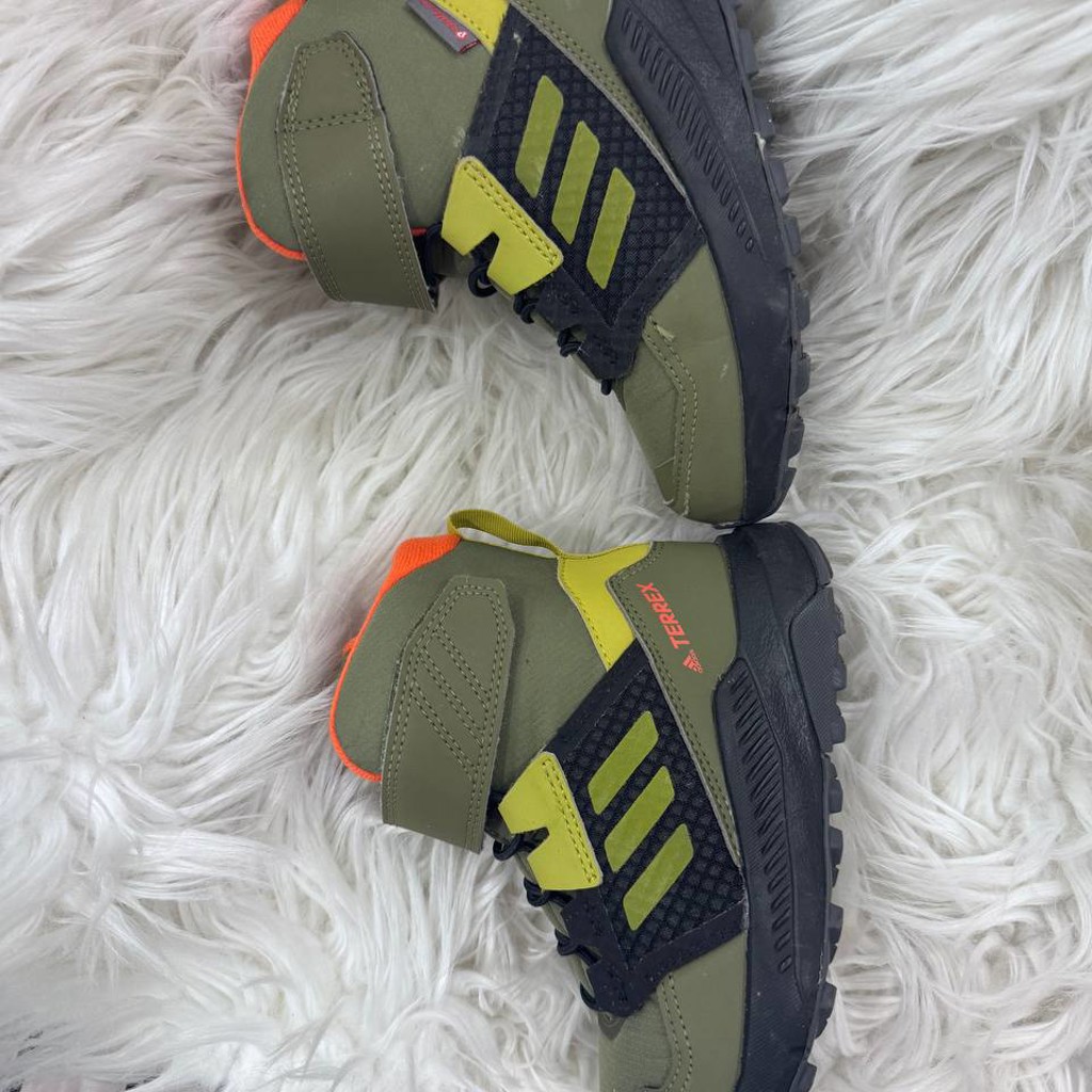 Кроссовки Adidas Terex