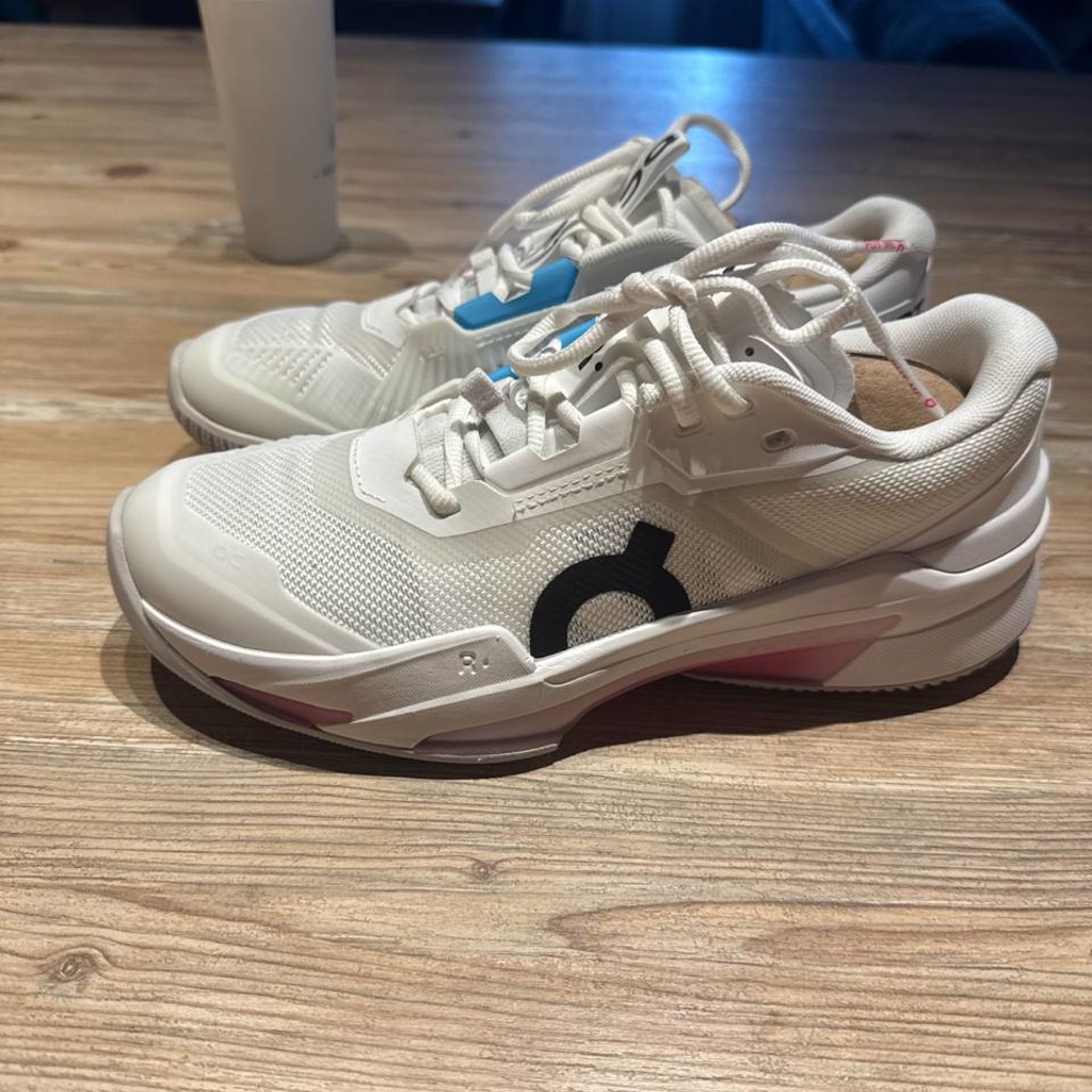 ON THE ROGER Pro 2 White/Malibu