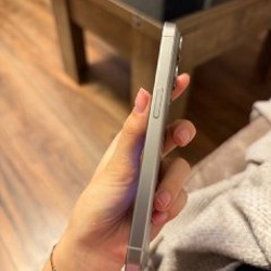 IPhone 15 Pro - фото 2