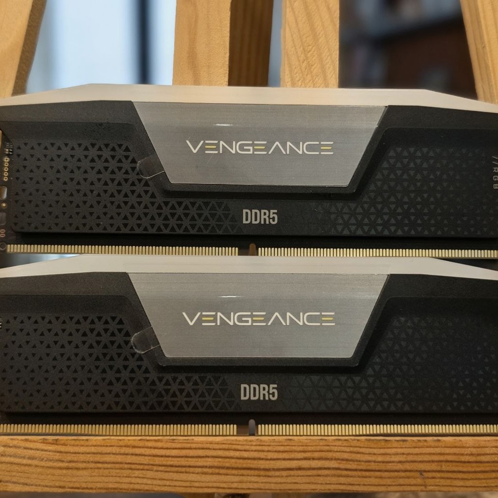 Оперативная память Corsair Vengeance RGB DDR5