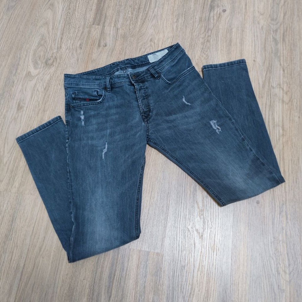 Джинсы Diesel Troxer Slim-Skinny