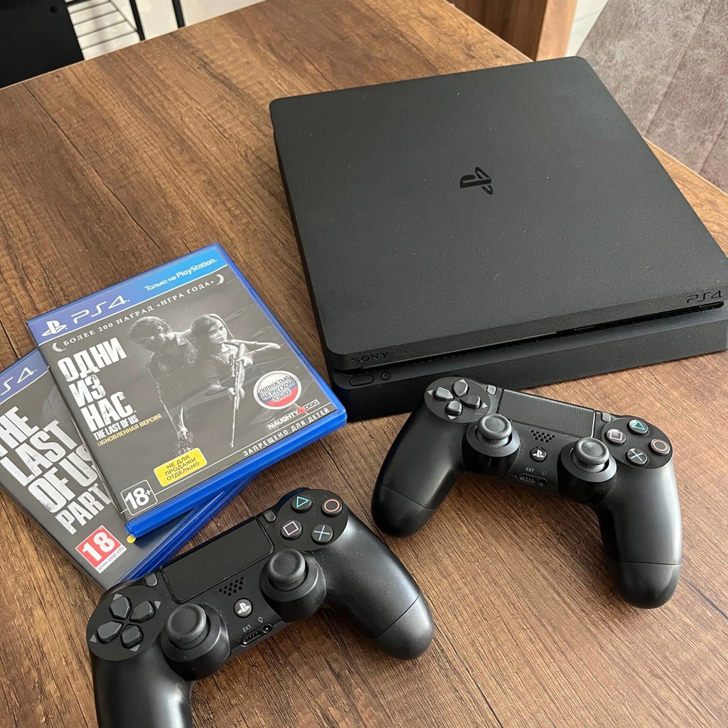 PlayStation 4